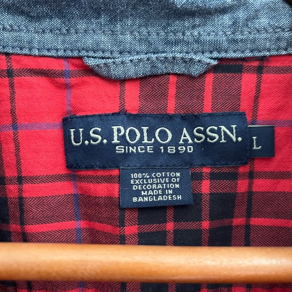 U.S. Polo Assn. Men’s Red Black Plaid Long Sleeve Button Down Shirt - Picture 3 of 4